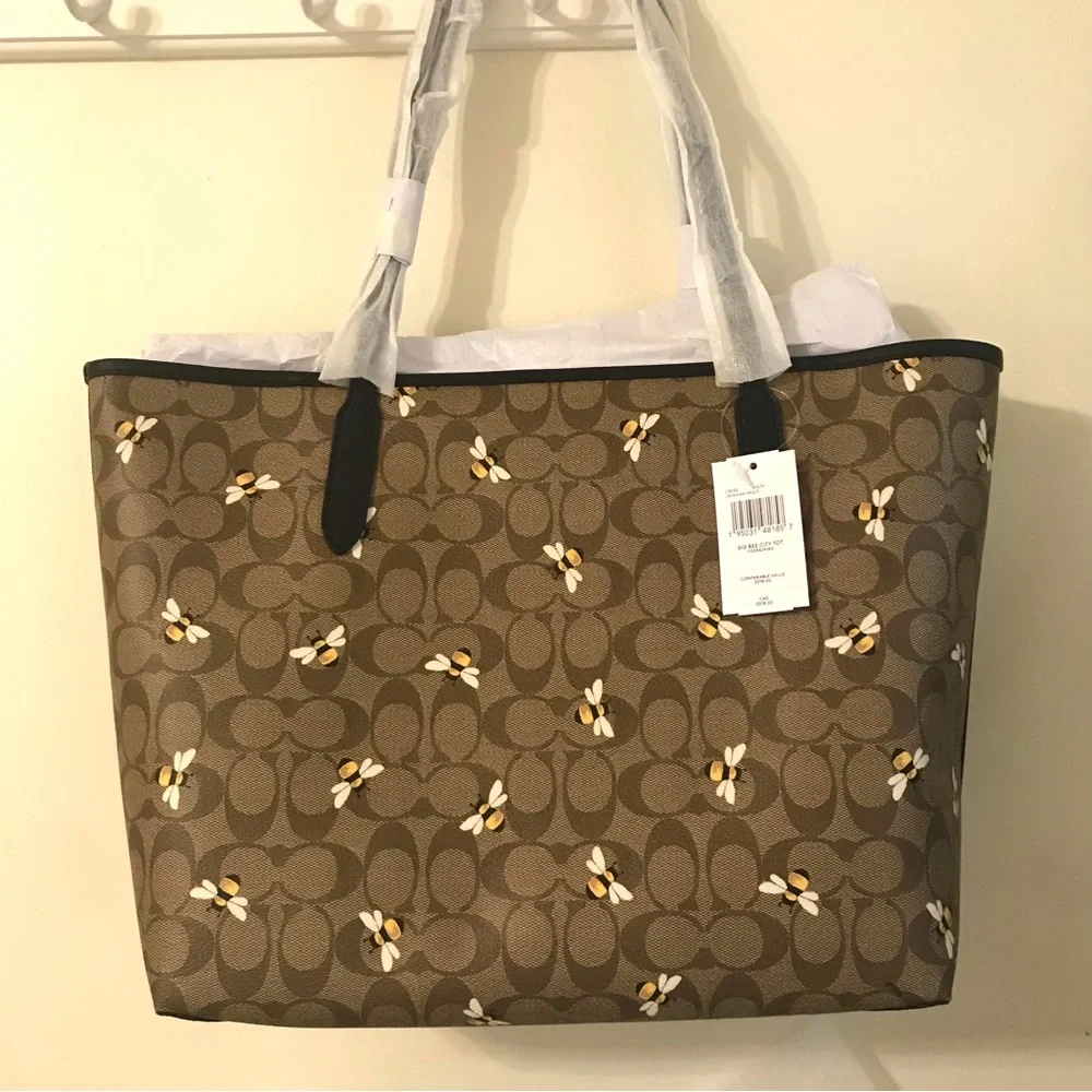 🐝 🥰 Coach City Tote In Signature Canvas With Bee Print_7